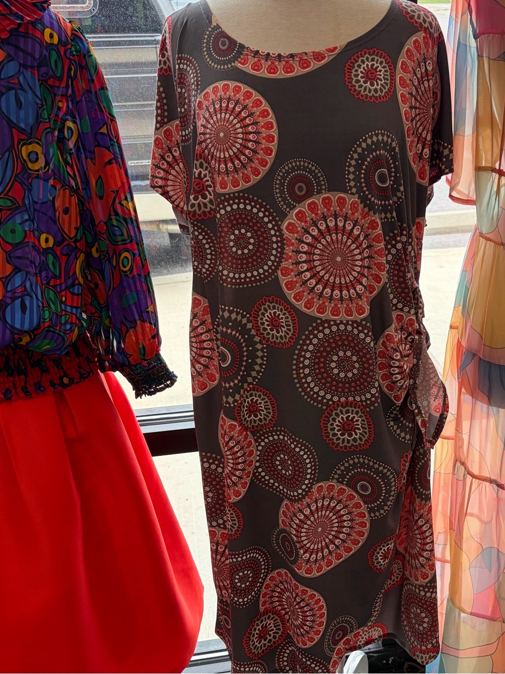 Signature by Robbie Bee Brown Midi Dress with Red Circular Print
